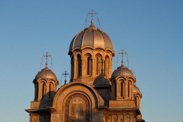Luna mai 2023 aduce două sărbători religioase importante pentru români