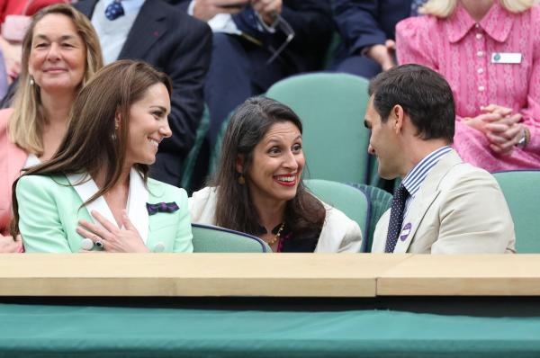 O fostă prizonieră, în loja de la Wimbledon alături de Kate Middleton şi Roger Federer. A fost invitată de Andy Murray