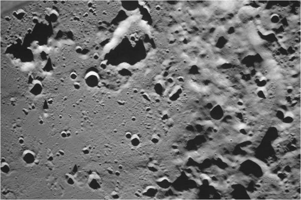Ce au pozat ruşii pe Lună. Sonda rusească Luna-25 a trimis primele imagini cu suprafaţa Lunii