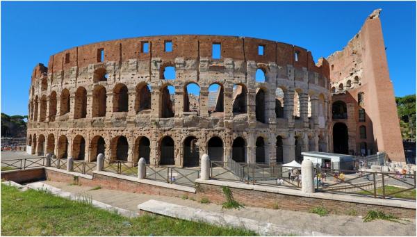 Colosseumul, victima unor "musafiri" nepoftiți. Cum vor autoritățile să prevină o infestare, după ce șobolanii au început să roiască în jurul monumentului istoric