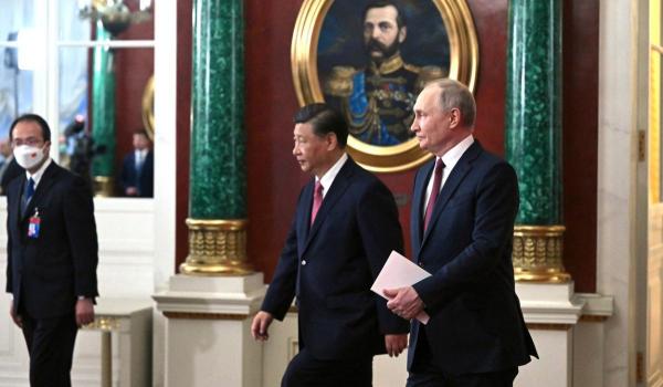 China asigură Rusia că va menţine o poziţie ''imparţială'' cu privire la Ucraina
