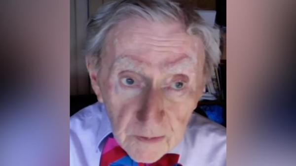 Howard Tucker, un neurolog în vârstă de 101 ani