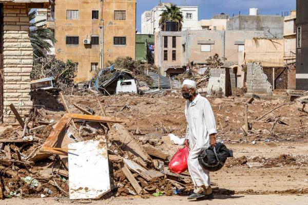 Medicii din Libia se străduiesc să afle identitatea cadavrelor care sunt de nerecunoscut, după inundaţii.