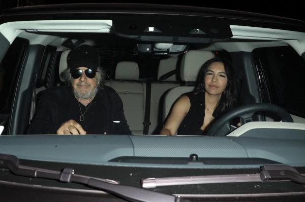 Al Pacino şi iubita sa de 29 de ani s-au despărţit.
