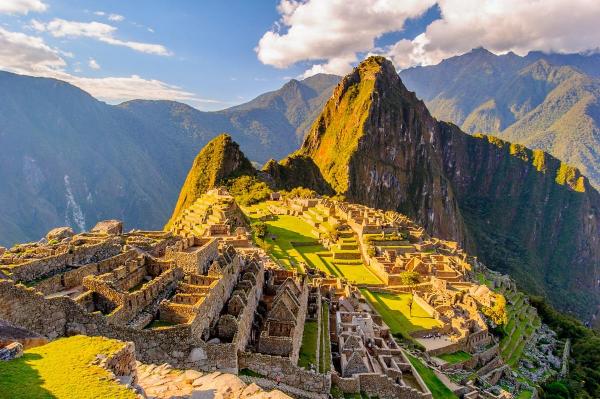 Peste 650 de turişti evacuaţi din Machu Picchu, după ce localnicii au intrat în grevă
