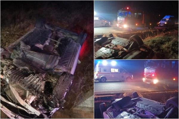 Cinci persoane au fost rănite după ce un şofer de 19 ani a intrat cu maşina într-un cap de pod, apoi s-a răsturnat cu maşina, în Mehedinţi.