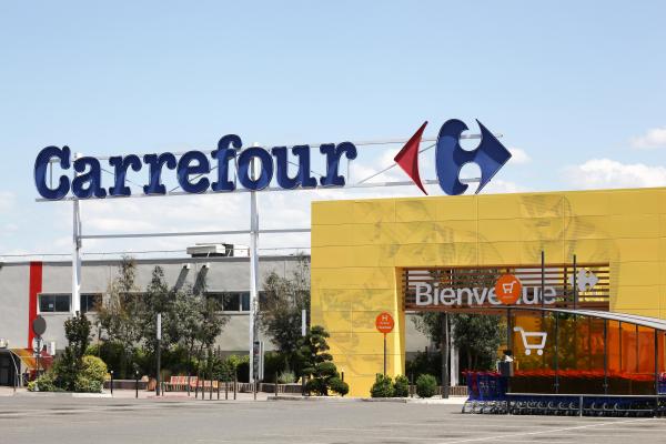 Decizia luată de Carrefour, după creșterea profitului în 2023. Cum își va recompensa compania investitorii