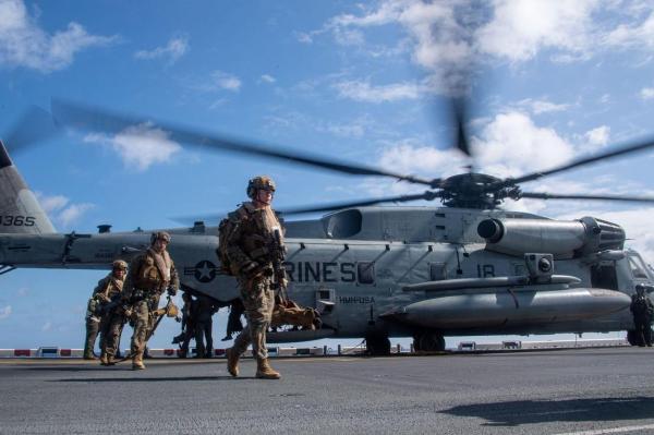 Elicopter Super Stallion al Armatei SUA, dat dispărut. Operaţiune de căutare a cinci puşcaşi marini în California