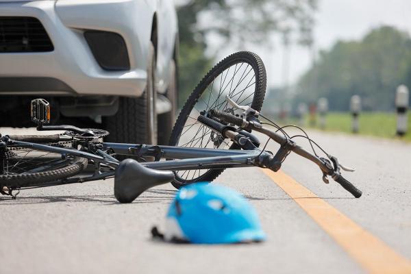 Accident cumplit în Corabia: Un bărbat de 44 de ani pe bicicletă a fost spulberat mortal de un şofer de 29 de ani