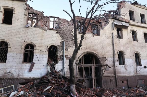 Ucrainenii nu ştiu cu ce a fost bombardat Harkovul: "E posibil ca Rusia să fi utilizat o nouă bombă cu sistem de ghidare"