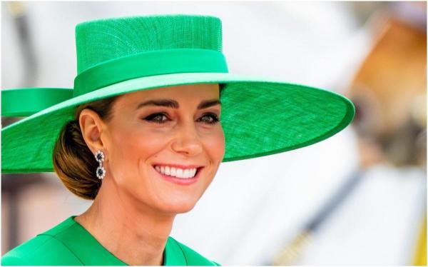 Prima apariţie în public a prinţesei de Wales, după operaţia abdominală. Cum a fost fotografiată Kate Middleton