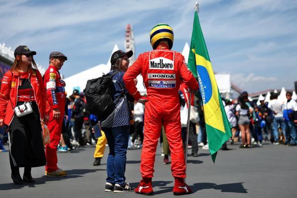 30 de ani de la moartea lui Ayrton Senna. Expoziţie comemorativă dedicată pilotului brazilian, la Roma