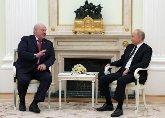 Lukaşenko i s-a plâns lui Putin