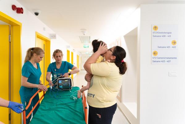 Primul spital pentru copii construit în România, din donații, a început să funcționeze: A preluat copiii internați până acum în clădirea veche