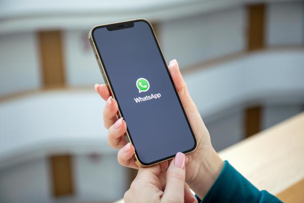 Țara care a obligat Apple să elimine WhatsApp și Threads din AppStore, din motive de securitate națională