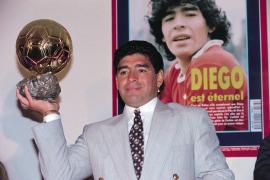 Trofeul obţinut de Maradona după Cupa Mondială din 1986, scos la licitaţie în Franţa. Cât valorează