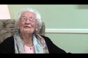 Au peste 100 de ani! Cele mai bătrâne surori din lume dezvăluie secretul longevităţii