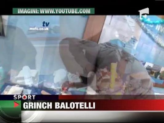 Mario Balotelli a comis-o si de Craciun