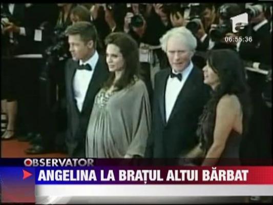 Angelina Jolie la bratul altui barbat!