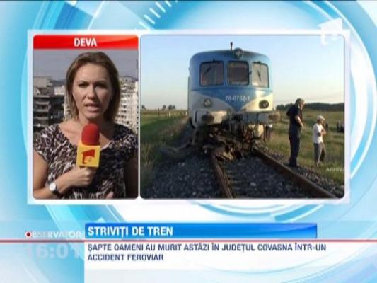 Accident grav in Covasna: Un tractor cu remorca a fost lovit de tren! Sase oameni au murit