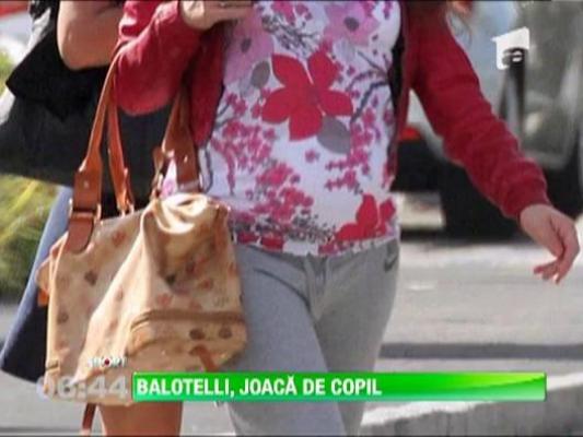 Balotelli s-a impacat cu fosta iubita Raffaella