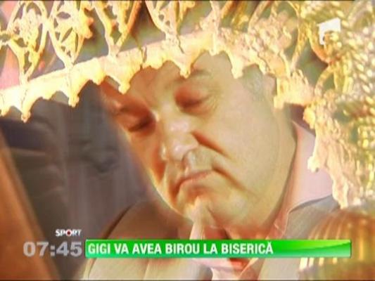 Gigi Becali construieste o biserica de aur in Pipera