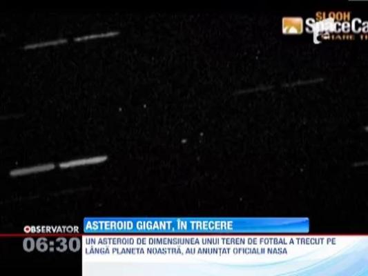 Un asteroid gigant a trecut pe langa Pamant