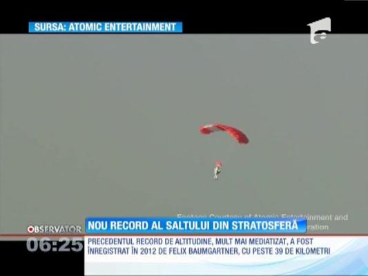 Nou record al saltului cu parașuta