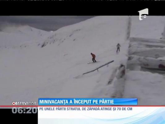 Mini-vacanţa de 1 Decembrie a deschis sezonul pentru schi