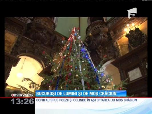 Castelul Peleş din Sinaia e pregătit de sărbătoarea Crăciunului