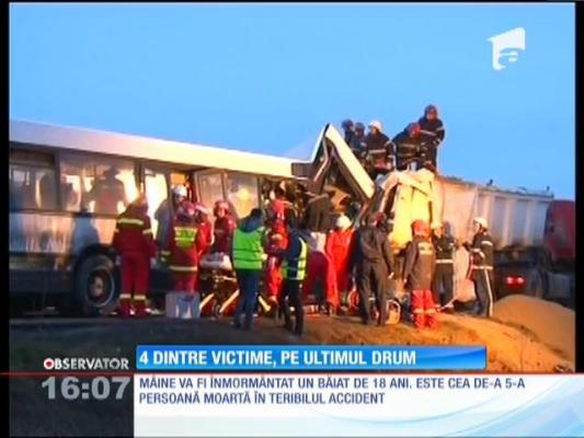 Patru dintre victimele carnagiului de pe centura Ploieștiului, conduse pe ultimul drum