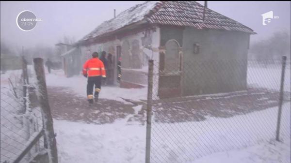 Într-un sat din Călărași, sub cod roșu de viscol și ninsoare, şeful de post şi primarul au fost "moaşe" la o naştere