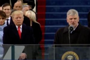 VIRAL: Adevărata faţă a Melaniei Trump! Soţia preşedintelui SUA, protagonista celui mai CIUDAT MOMENT de la ceremonia de învestire (FOTO, VIDEO)