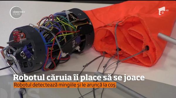 Elevii Colegiului Naţional "Mircea cel Bătrân" din Constanţa au inventat robotul...jucăuş. Ei vor participa la noi concursuri