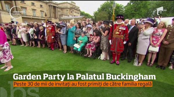 Voie bună la Palatul Buckingham! Familia regală a organizat primul garden party din acest an (VIDEO)