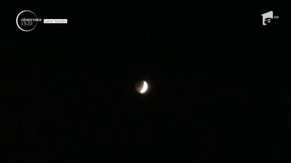 Eclipsă parţială de lună, în această seară. Fenomenul este vizibil din România