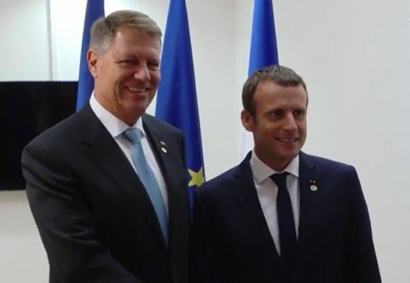 Emmanuel Macron soseşte mâine în România. Preşedintele francez va fi întâmpinat cu proteste (VIDEO)