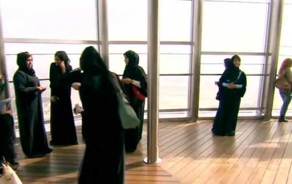Femeile din Arabia Saudită vor avea dreptul să obțină permis de conducere