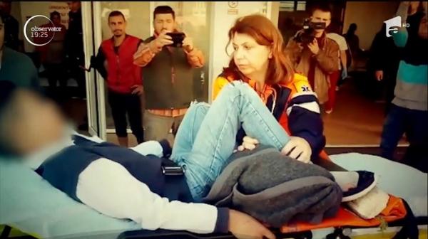Anchetă la şcoala din Argeş, unde un elev şi-a perforat piciorul într-o ţepuşă de fier în pauza dintre ore. Copilul a fost operat cu descarcerarea lângă el