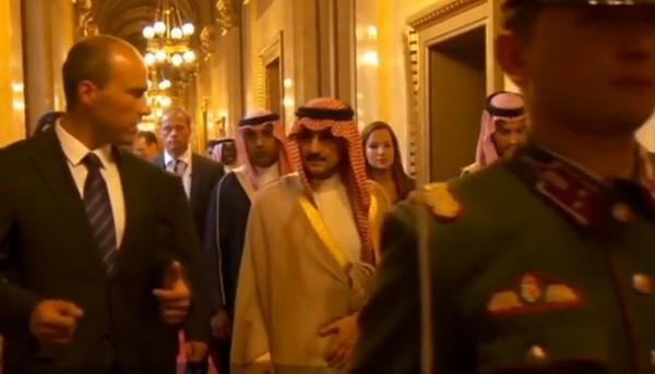 Cel mai bogat om din Arabia Saudită, după gratii! 11 prinţi şi zeci de foşti miniştri sunt implicaţi într-un dosar anti-corupţie