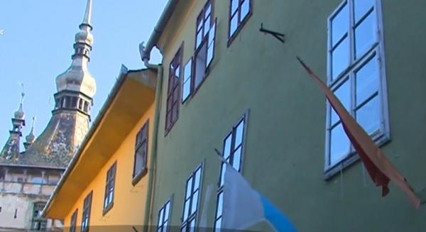 Sighişoara, cetate cu termopane. Clădirile monument riscă să iasă de pe lista UNESCO!
