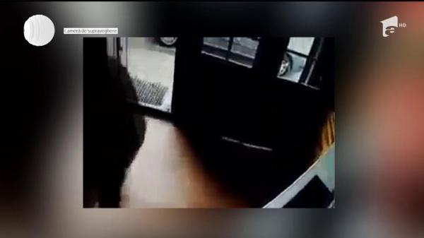 Hoţul de la amanetul din Avrig, căutat de poliţişti. Imagini jafului violent au fost surprinse de camere de supraveghere (VIDEO)