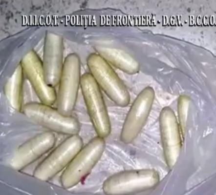 Brazilieni prinşi cu droguri în stomac, pe Aeroportul Otopeni. Unul dintre cărăuşi are doar 19 ani (VIDEO)