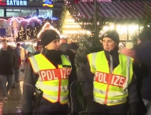 Sărbători cu măsuri sporite de securitate la Berlin, unde anul trecut a avut loc un atentat, la Târgul de Crăciun