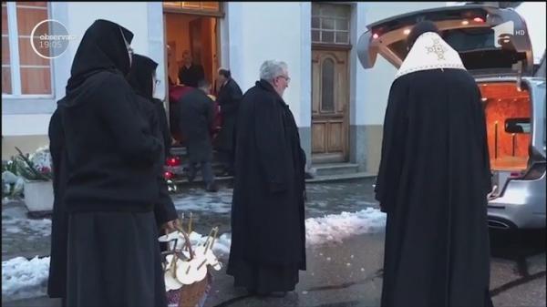 Trupul neînsuflețit al Regelui Mihai a fost depus la Biserica Ortodoxă din Lausanne