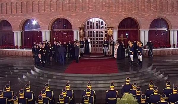 Înmormântarea Regele Mihai: Momentul celor 21 de salve de tun trase în onoarea fostului suveran (Video)