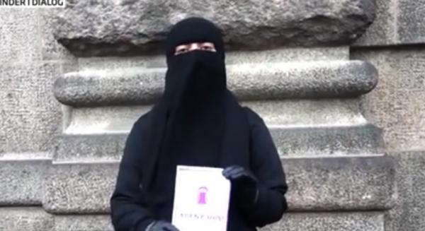 Parlamentul din Danemarca a adoptat o lege care interzice purtarea vălului islamic şi a altor piese vestimentare care acoperă feţele
