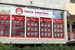 Ministerul Turismului reacţionează după 4 zile de la izbucnirea scandalului Terra Tourism