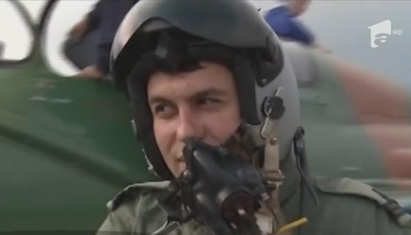 Pilotul erou Florin Rotaru a avut doar  o secundă la dispoziție ca să îndepărteze avionul de spectatori