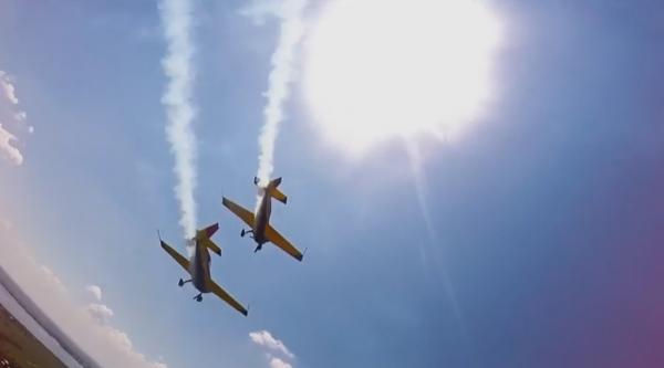 Așii aviației s-au întrecut în acrobații spectaculoase la BIAS 2018